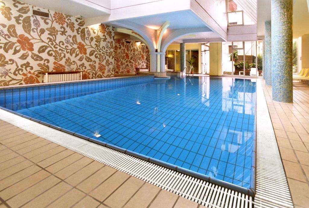 סלסומאג'יורה טרמה Hotel Ferrari מראה חיצוני תמונה