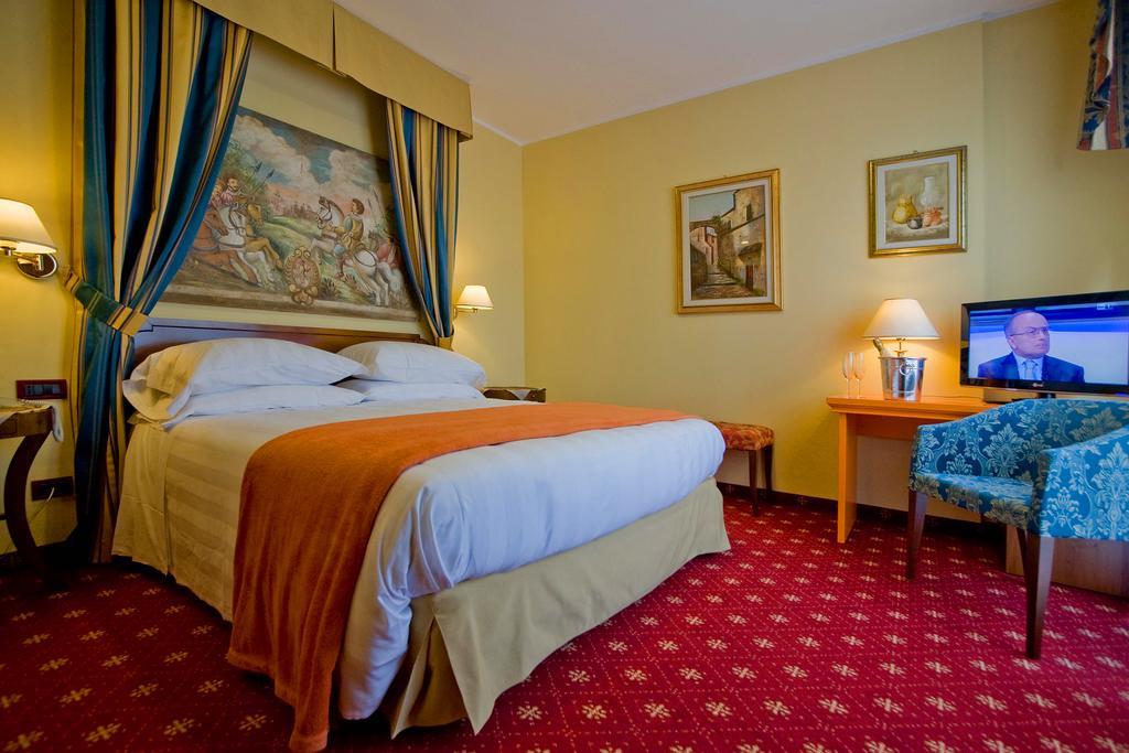 סלסומאג'יורה טרמה Hotel Ferrari מראה חיצוני תמונה